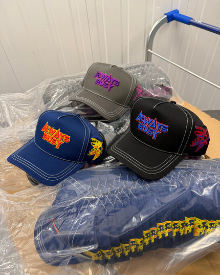 CONTRAST SNAPBACK CAPS
