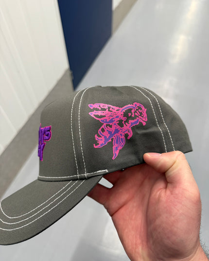 CONTRAST SNAPBACK CAPS