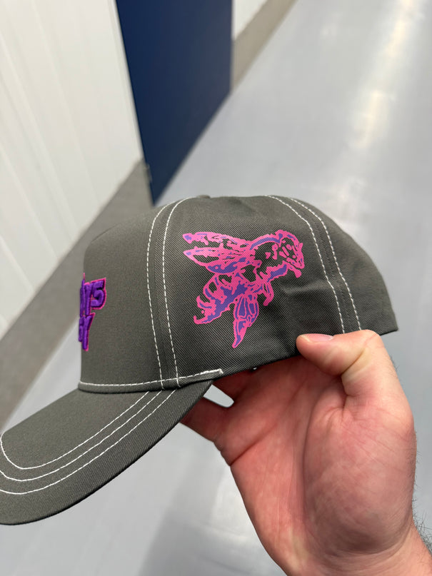 CONTRAST SNAPBACK CAPS