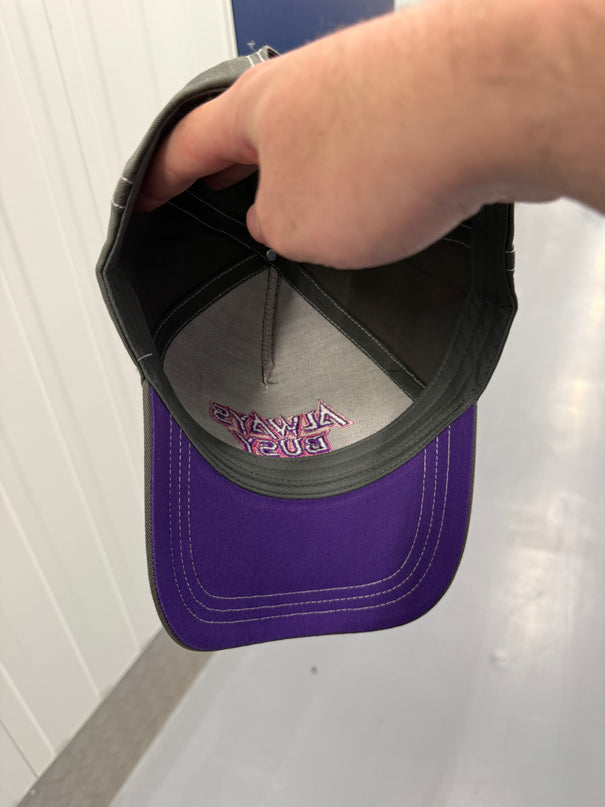 CONTRAST SNAPBACK CAPS
